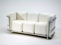 Horsman - Urban Environment for 12" dolls - Modern Couch - White Highly scaled chrome plated metal frame and leatherette seat.
